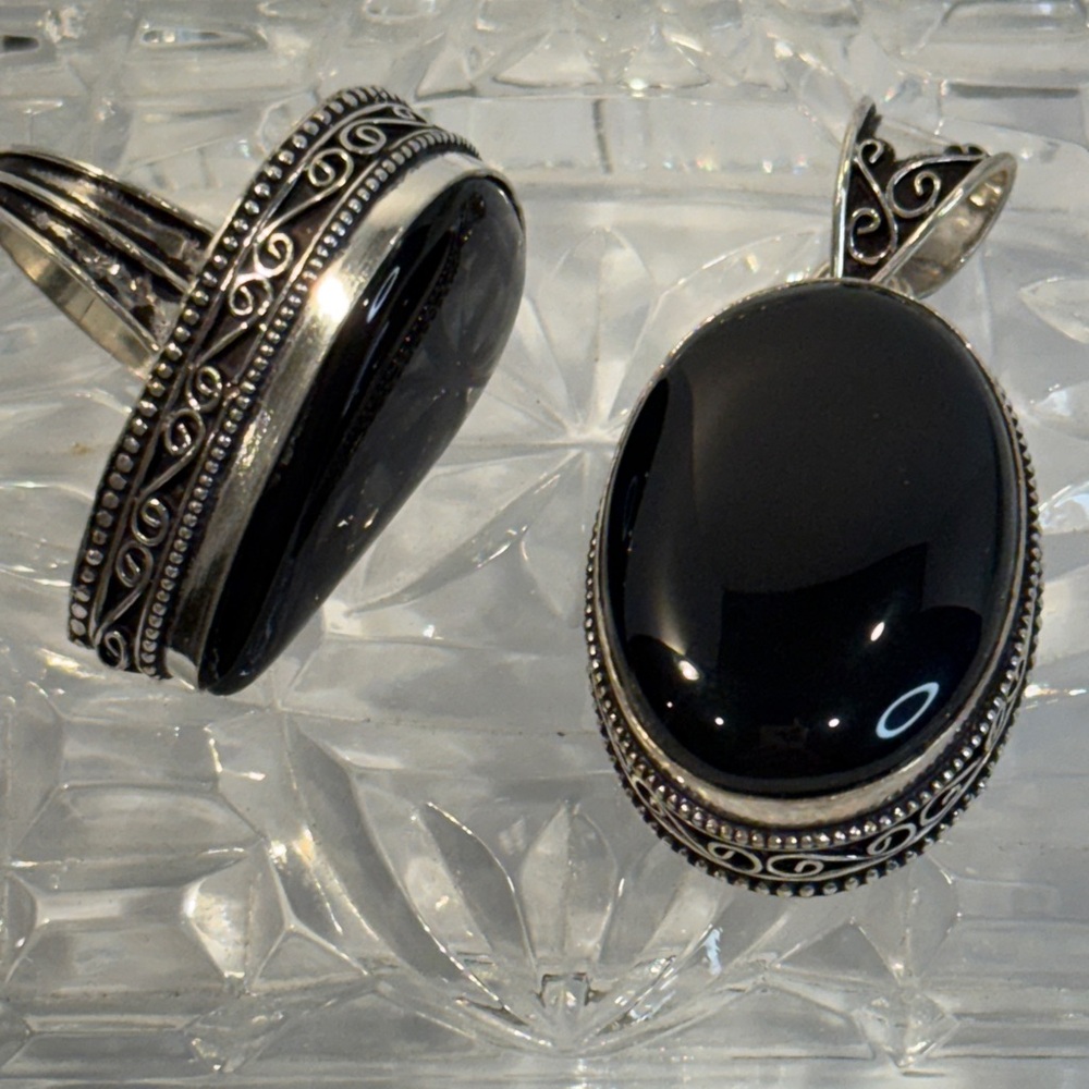 🆕 🆕 Set Of Onyx Gemstone Pendant And Big Ring Size 8.25 In Sterling Silver